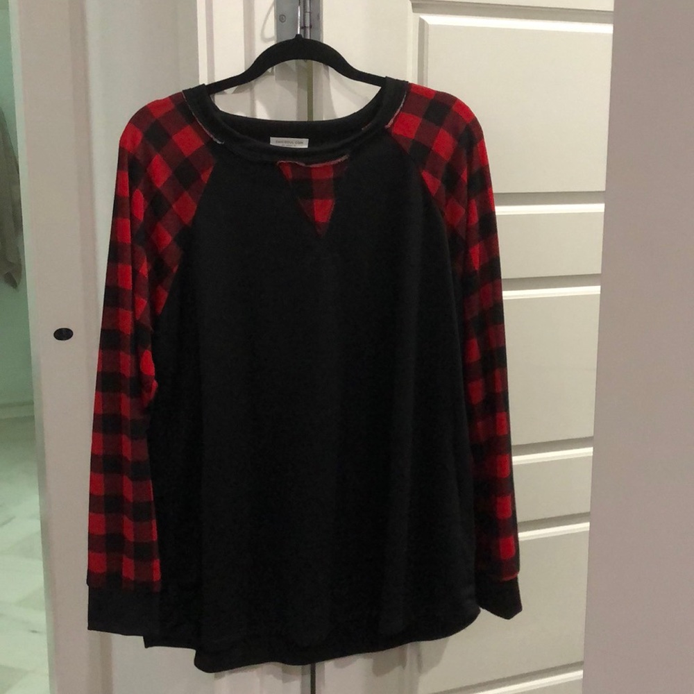 Womens chic soul 2x top new without tags